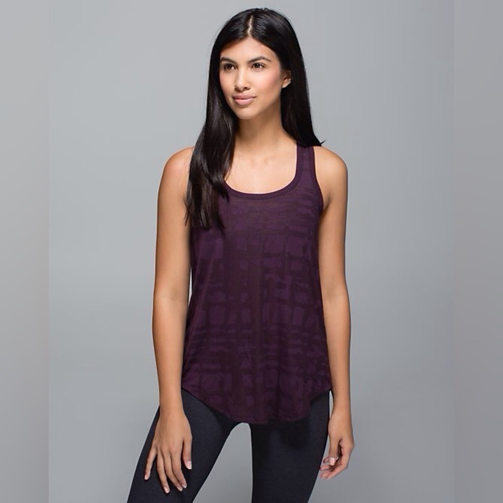 Lululemon Go Om Tank in Ghost Weave Burnout Black Cherry Size 6.